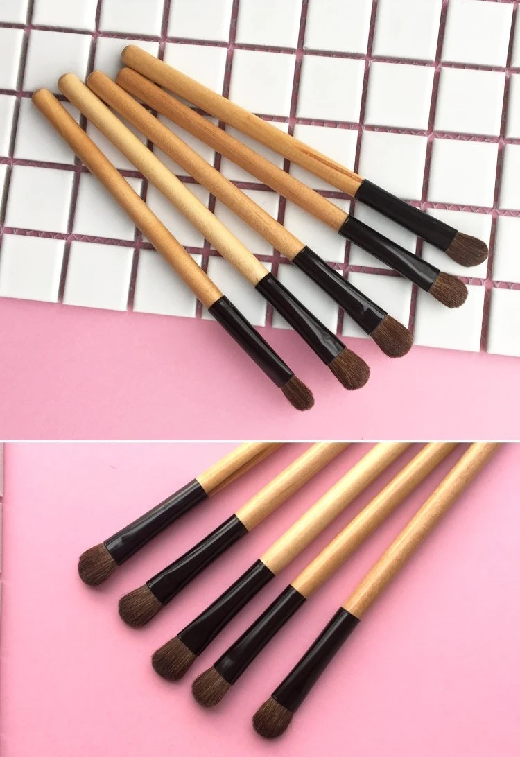 eyeshadow brush1.2.jpg
