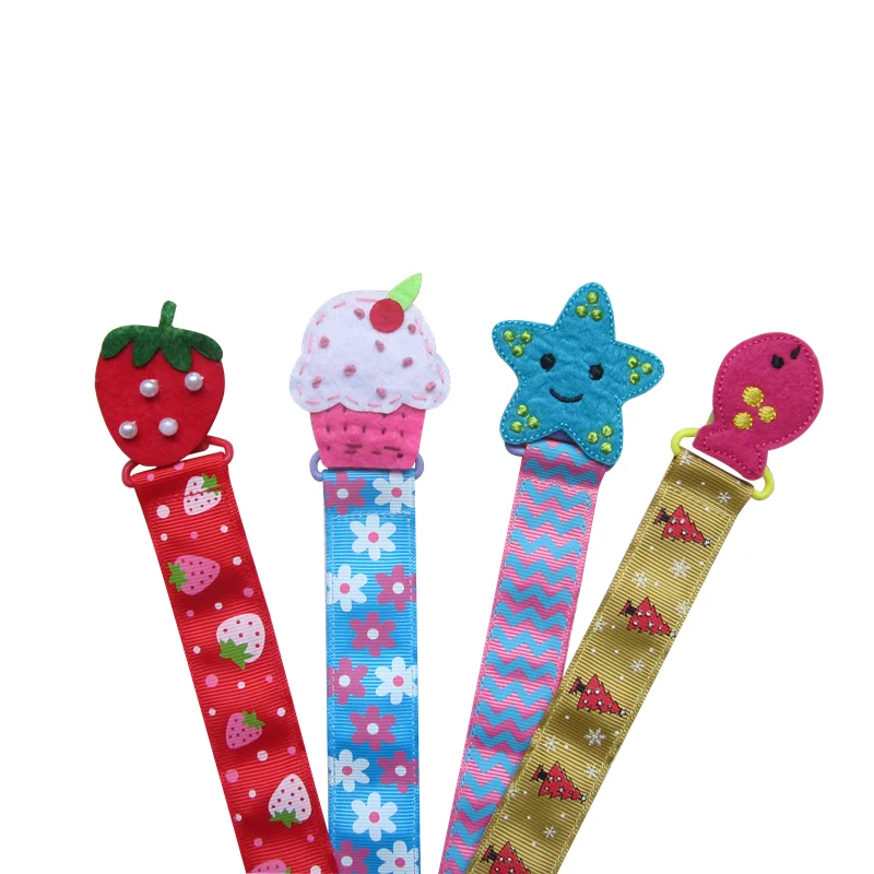 pacifier clips (1)