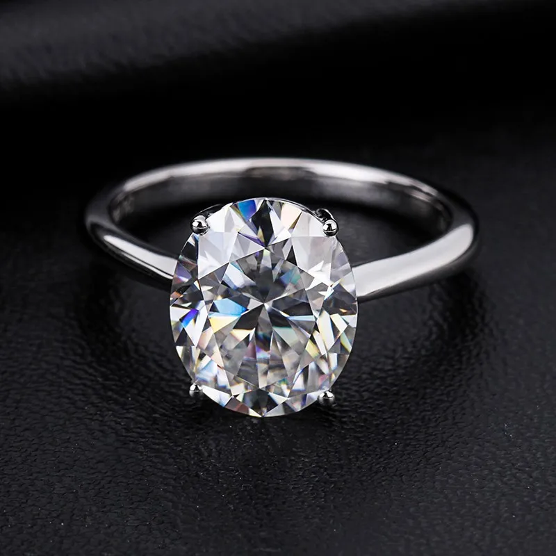 Latest Fashion Jewelry Engagement Oval Moissanite Gold