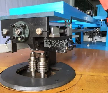 máy uốn ống tản nhiệt C 0101-CNC