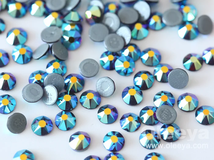 Hot Sale High Reflection and Strong Glue Glass Flat Back Hotfix Stone 2.5*5mm Rectangle Shaped Austria Fancy Hot Fix Rhinestone