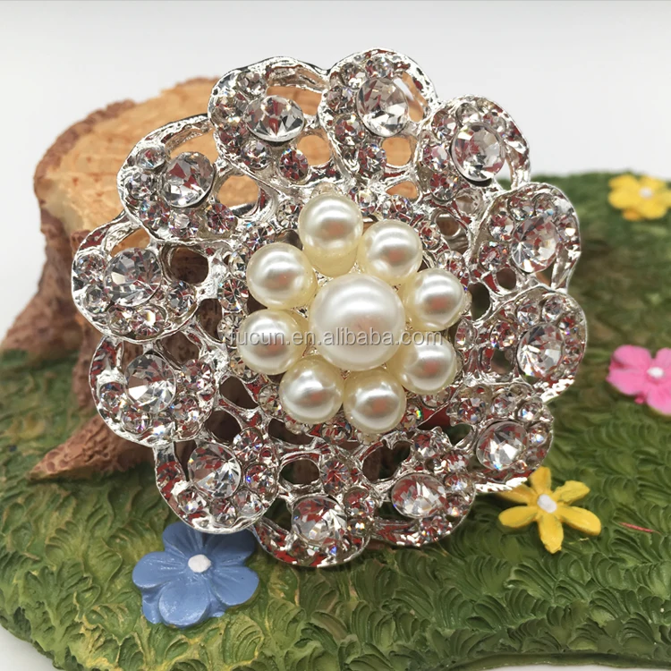 rhinestone brooch 2 (4).jpg