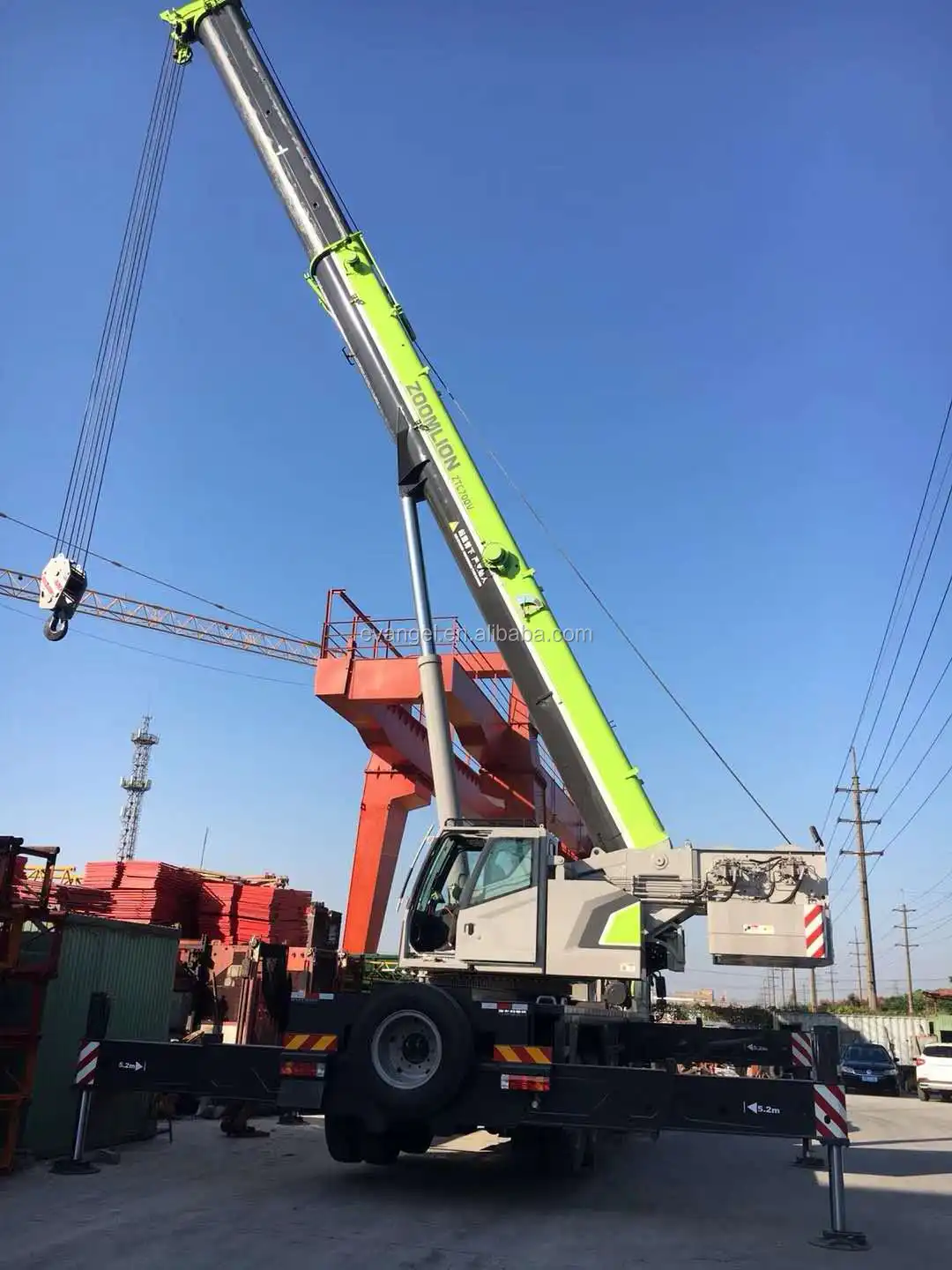 Hot Sale Zoomlion 70t Mobile Truck Crane Newest Model Ztc700 - Buy 70t ...