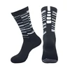 /product-detail/lrtou-jacquard-stripe-dot-mens-thermal-socks-comfortable-winter-crew-terry-fashion-basketball-sports-socks-for-men-62057489200.html