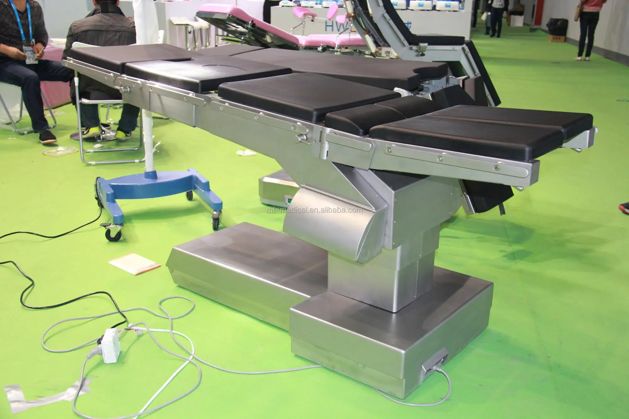 High technology warehouse factory produces electric hydraulic power operation theater table