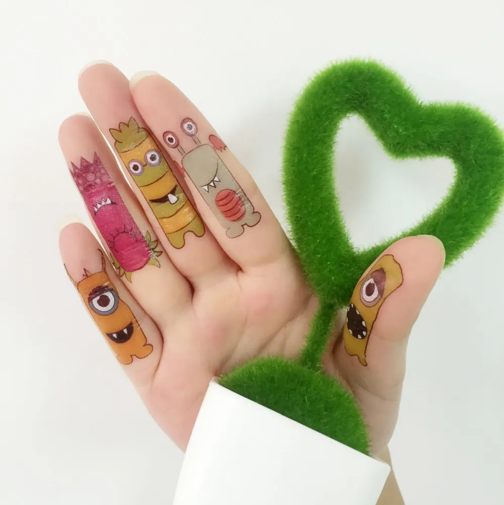 儿童卡通手指纹身圣诞动物眼睛图案可爱风格手指纹身贴纸