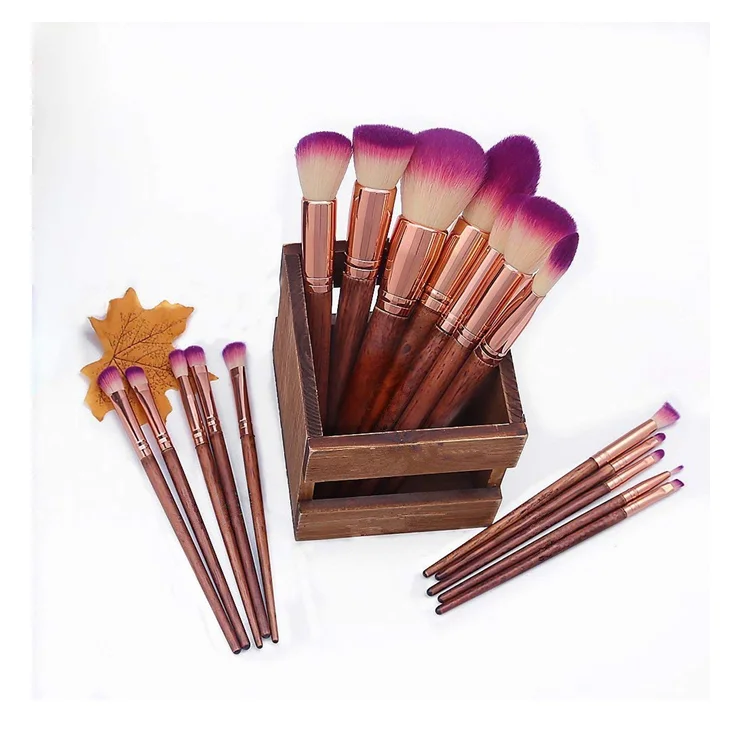 Makeup brushes (3).png
