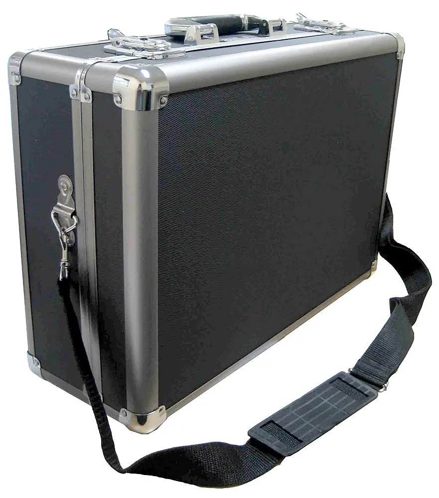 Корпус инструмент. Сумка для фотокамеры Zeikos Soft Zoom Case. Flightcase for Camcorder Sony. Evio в алюминиевом корпусе?. Универсальная сумка Zeikos Medium Size Deluxe Video & Camera Case.