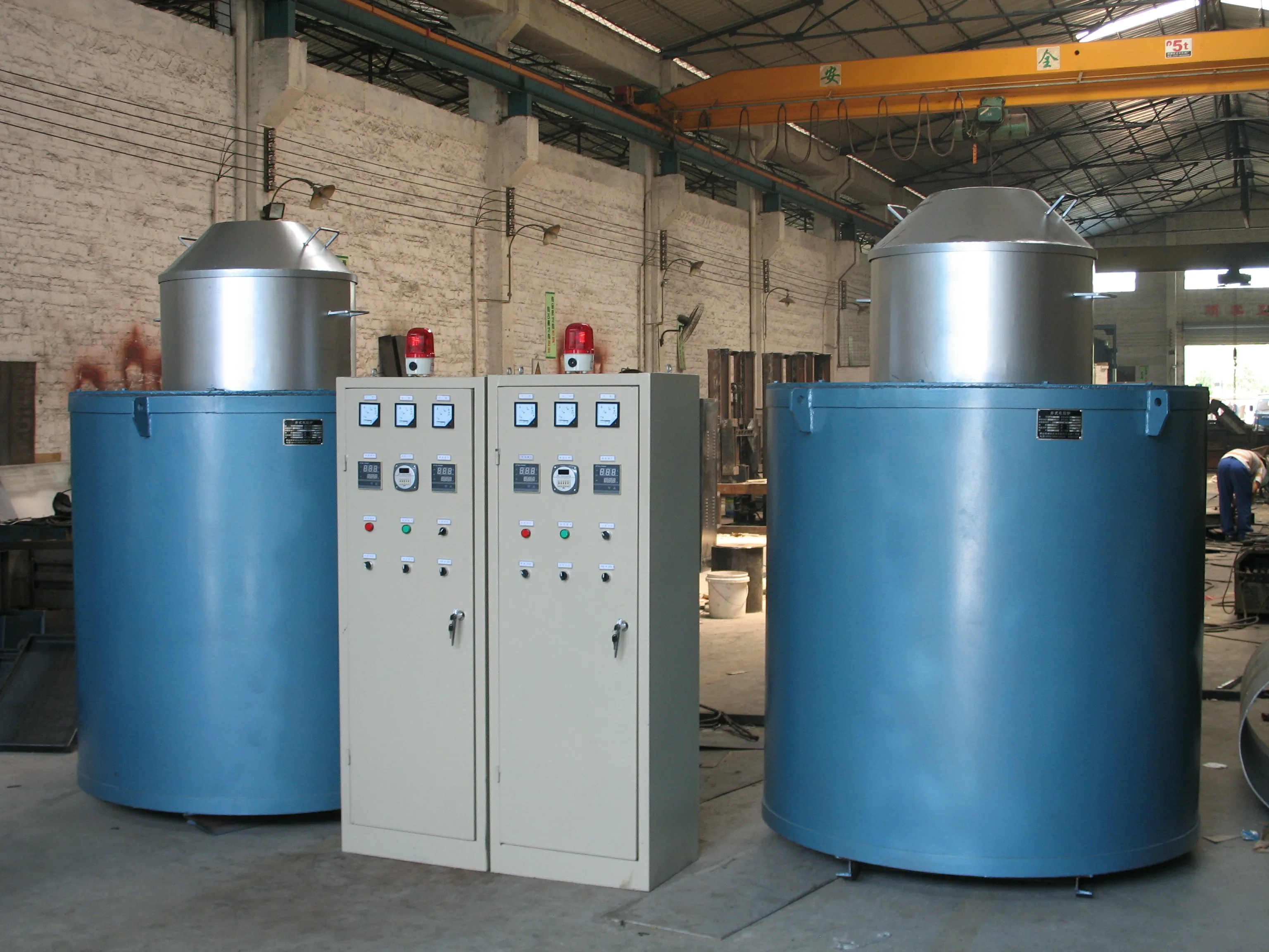 机械  工业电炉  盐浴渗氮坑式热处理炉   ryd 系列坑型液体氮化炉,又