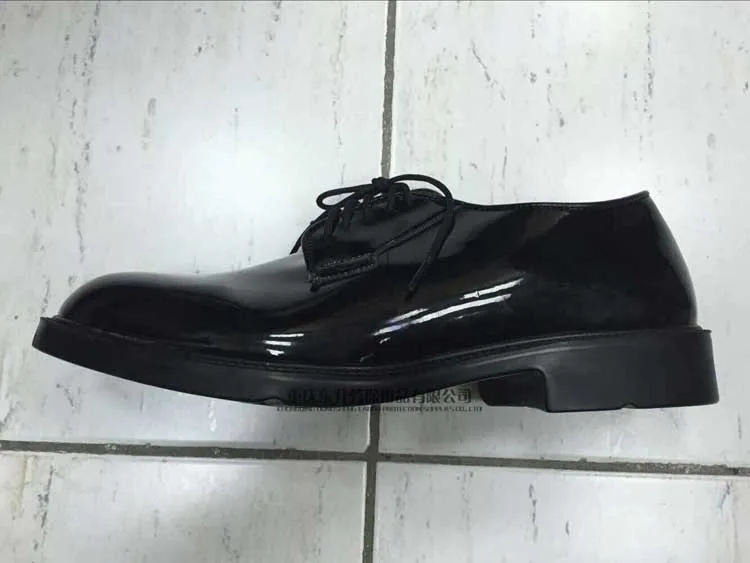 glossy nubuck