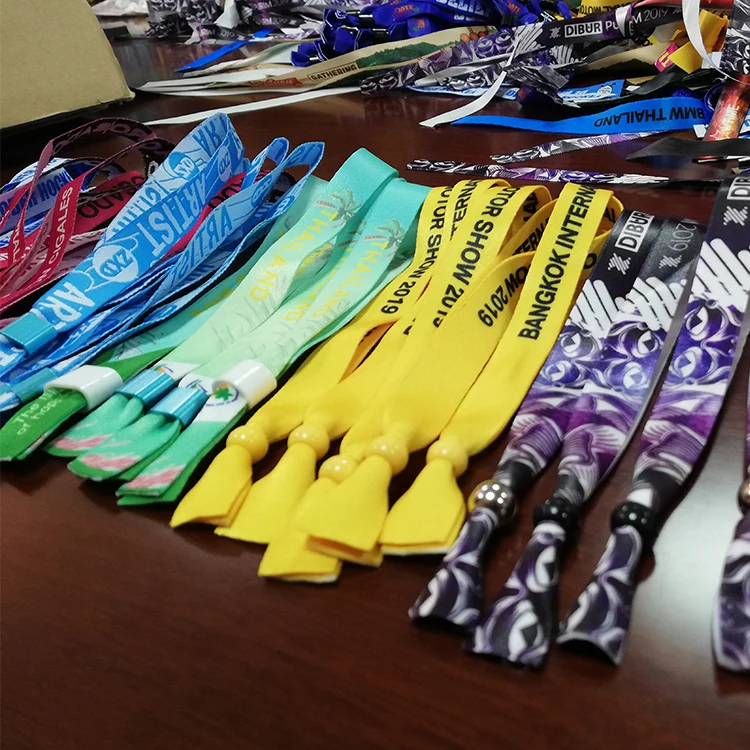 custom wristband 2