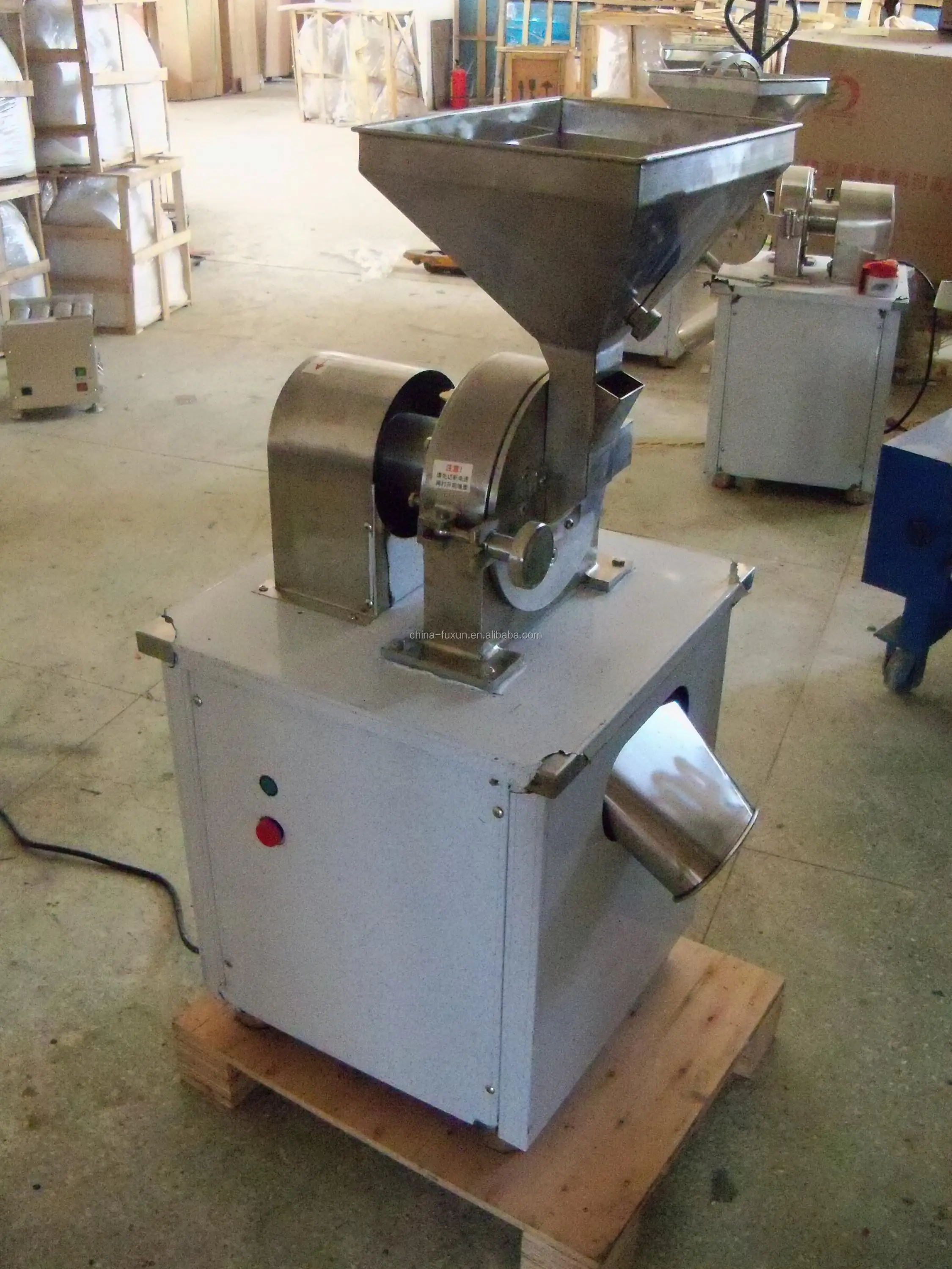 Шлифовально-полировальный станок шп-200/4 цейсс. Станок для полировки труб из нержавейки. Станок для полировки нержавеющий труб. Jz-p1004 станок полировальный. Станок для полировки труб из нержавейки.