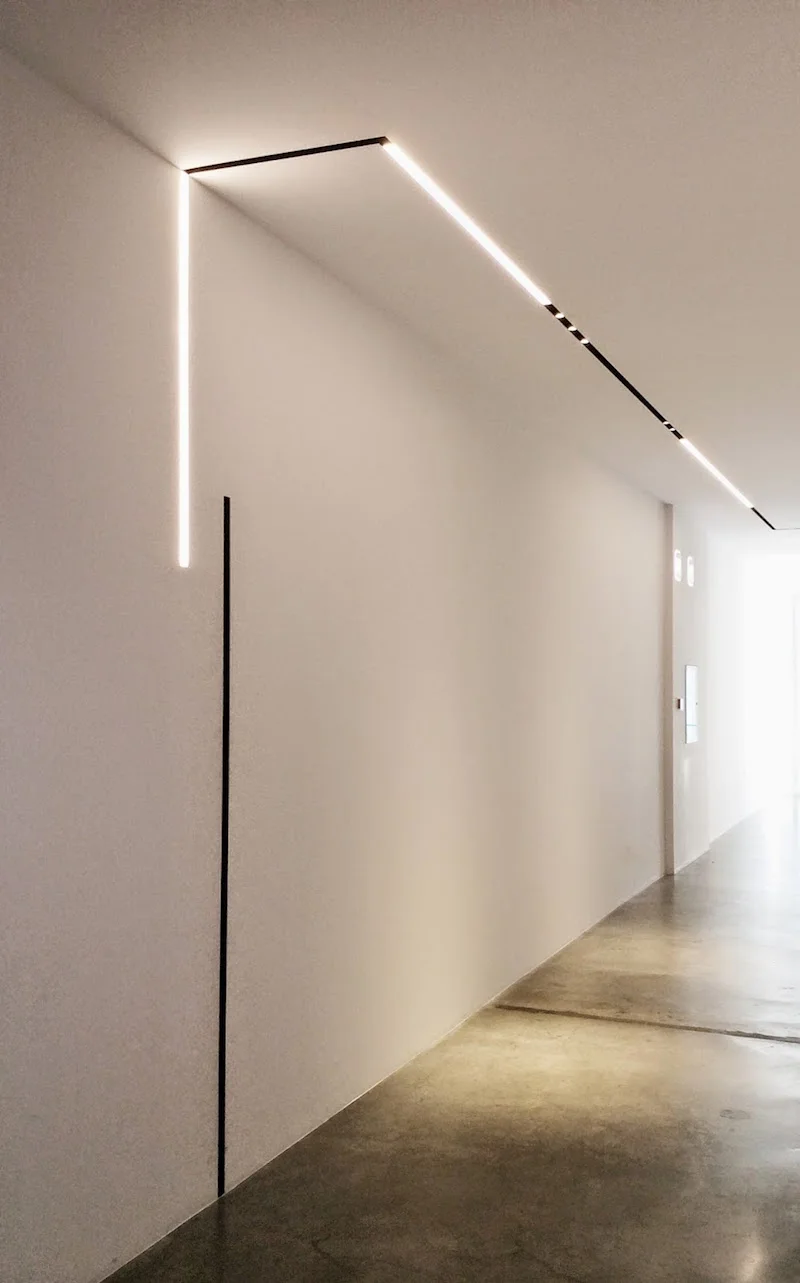 linear aluminum led profile light.jpg