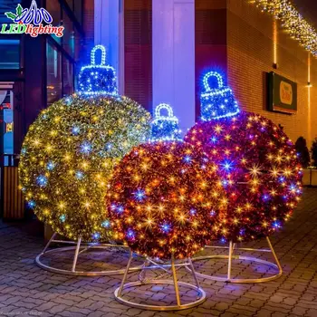 Outdoor ball light hanging