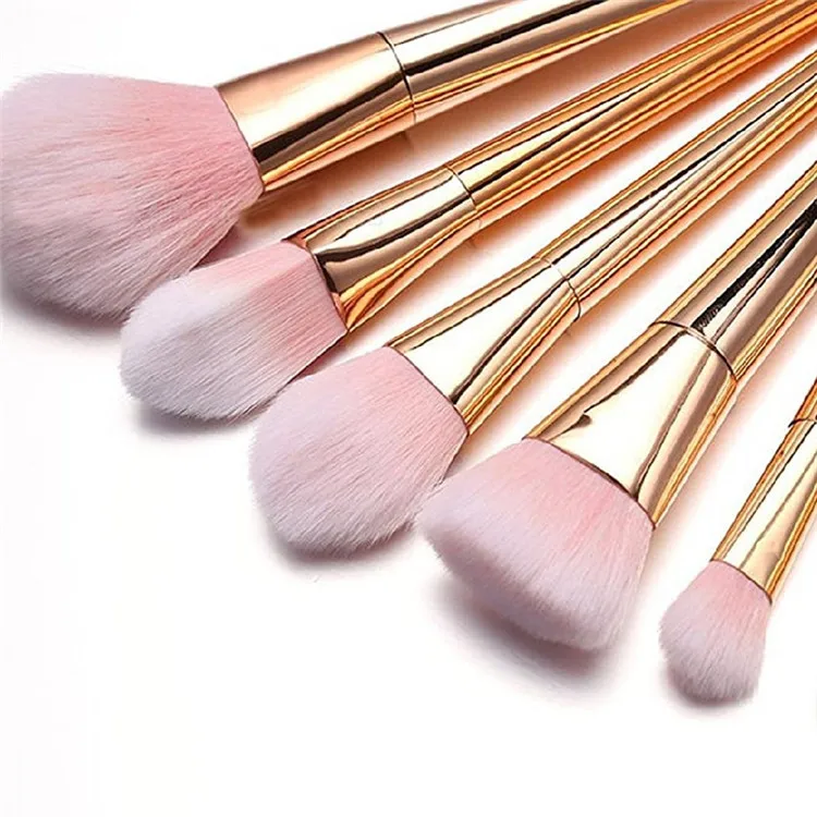 cosmetic brush.jpg