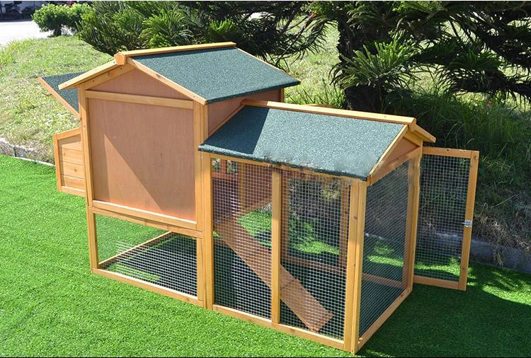 wooden chicken coop2.jpg