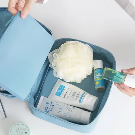 makeup-pouch-travel (1).png