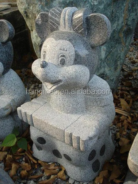 outdoor mickey mouse statue