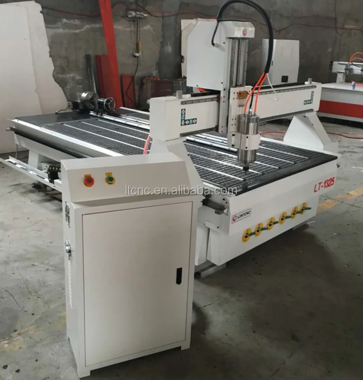 Newest type 3d woodworking cnc router for furniture with dicount price 3kw water cooling spindle wood cnc router 1325