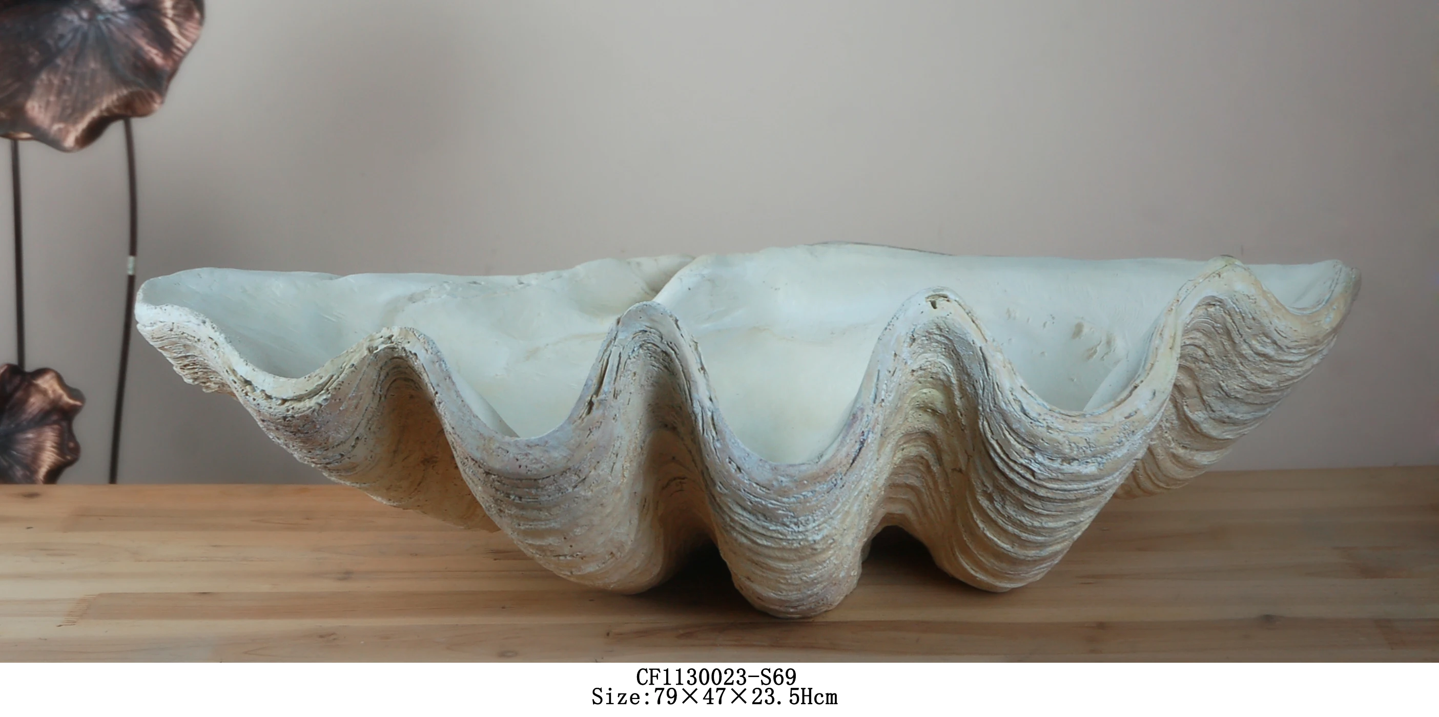 Decorative Giant Clamshell Plate Resin Seashell Sculpture Decor supplier