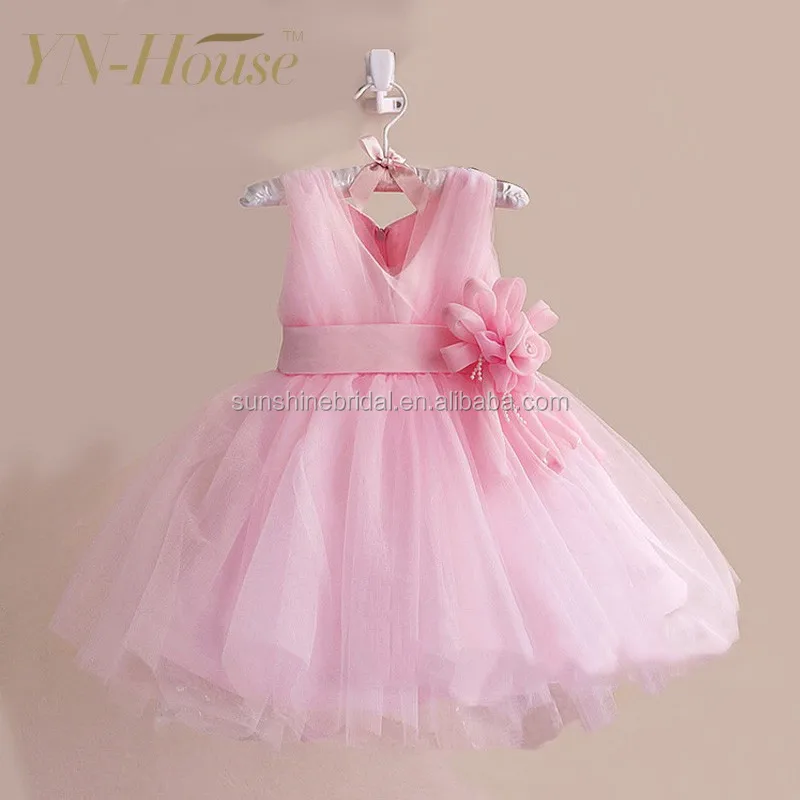 2016 New Latest Modern Light Yellow Girls Prom Dresses With Sleeveless