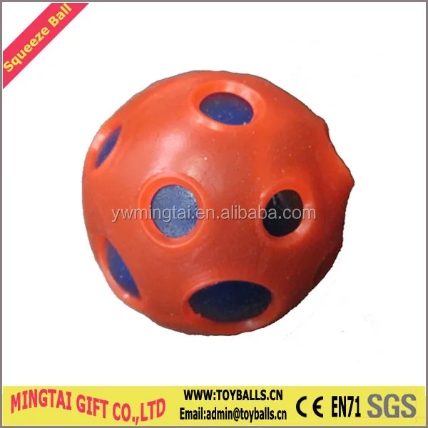 squeeze ball 011.jpg