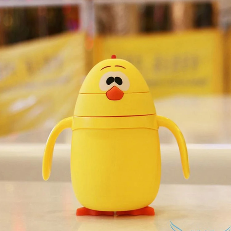 Niños Pequeño Pollo Amarillo Acero Inoxidable Aislamiento Taza Niños Pequeño Pollo Amarillo Acero Inoxidable Aislamiento Taza