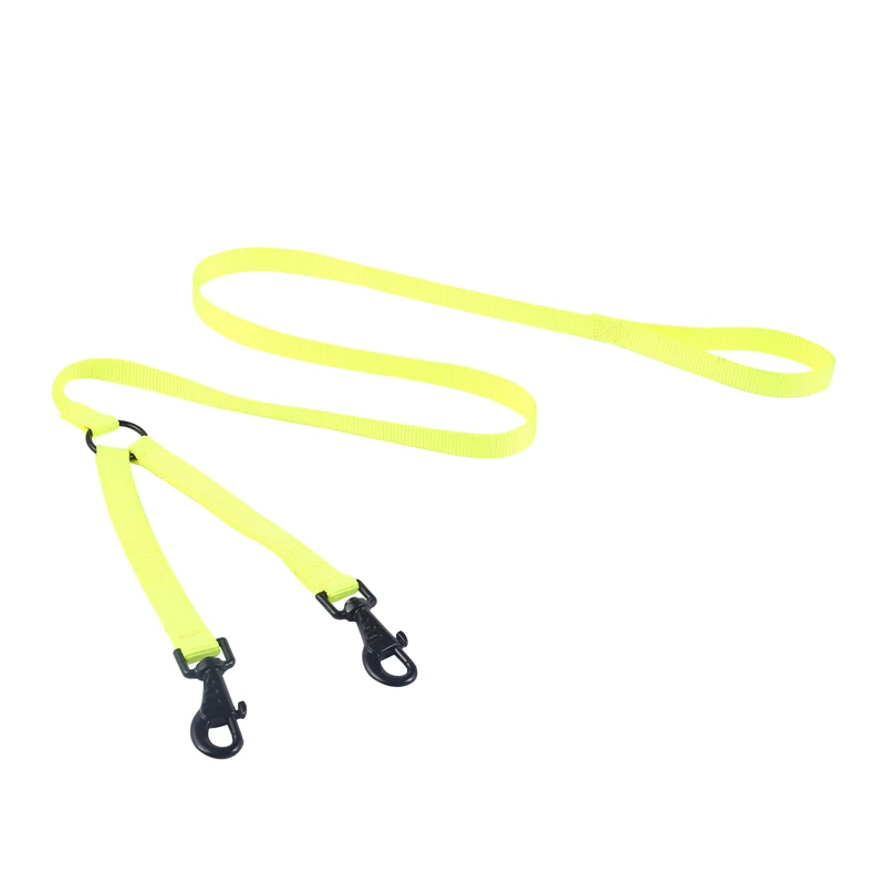 triple retractable dog leash