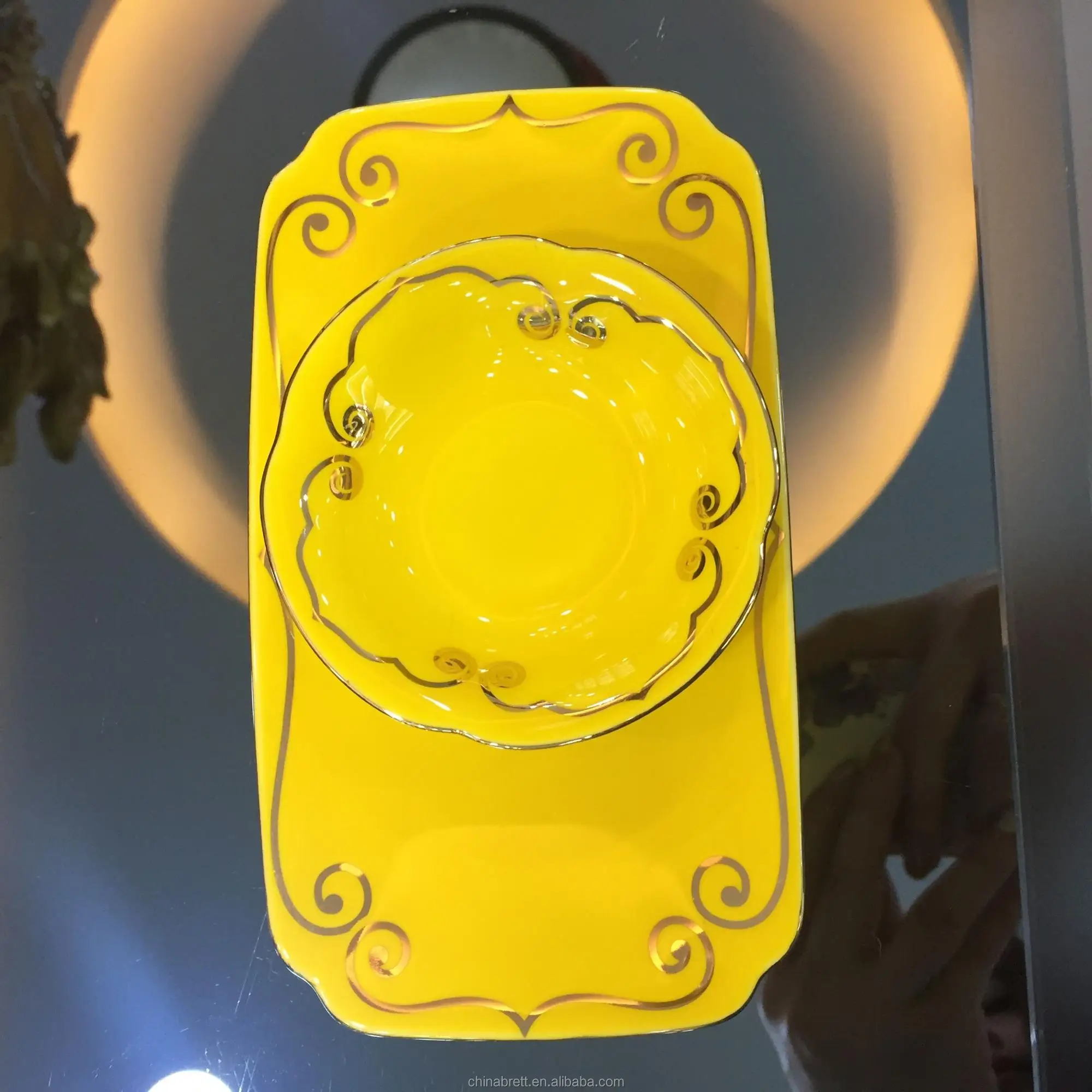 Gold Yellow Decorative Plate High Bone China Dinner Set