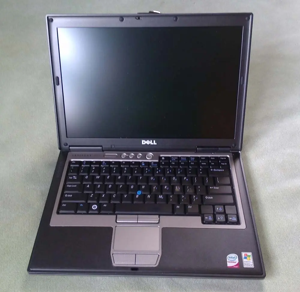 Ноутбук core 2 core. Dell Latitude d620. Dell Latitude d620 DC. Dell Inspiron d620. Dell 620.