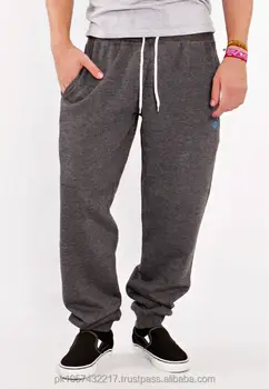 baggy sweatpants