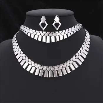 women's fashion necklaces