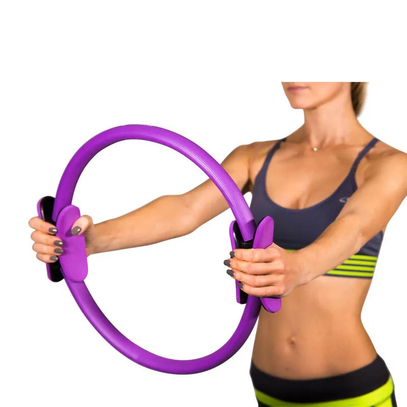 Circle fitness. Обруч для пилатеса. Обруч для пилатеса упражнения для рук. Кольцо для пилатеса TRX 40см. Лента голубая для пилатеса.