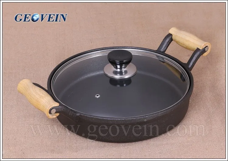 Two Wooden Handle Cast Iron Spanish Paella Pan Buy Spanish Paella Pan