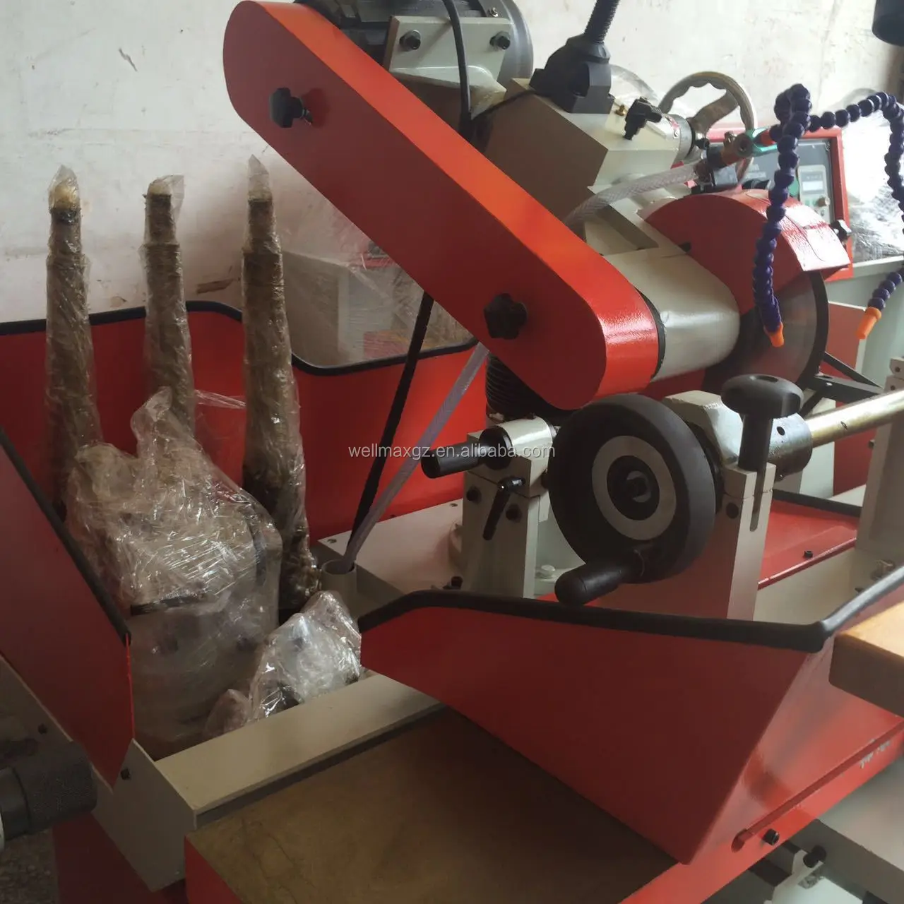 grinding machine.jpg