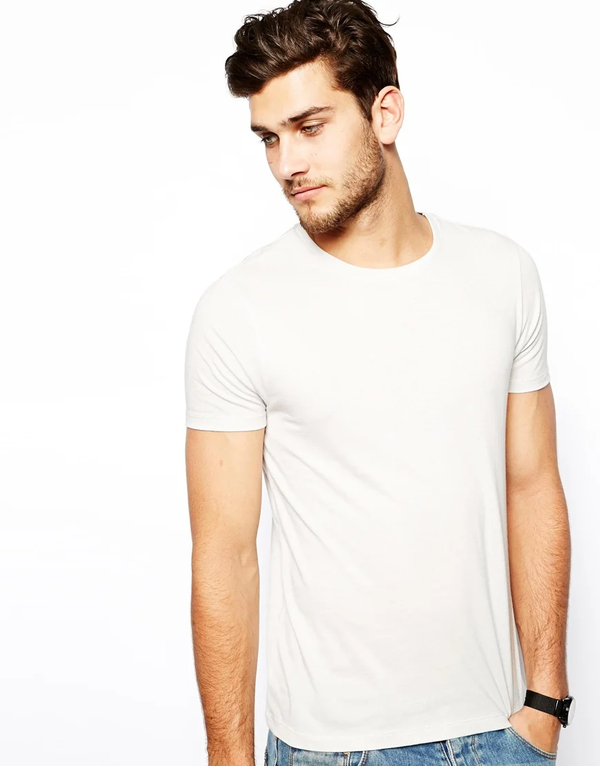 fitted white tee