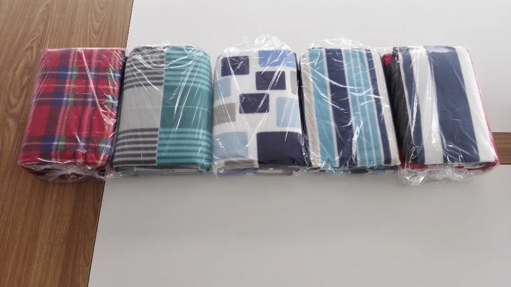 Waterproof Outdoor Rubber Backed Picnic Rug Picnic Blanket Customized