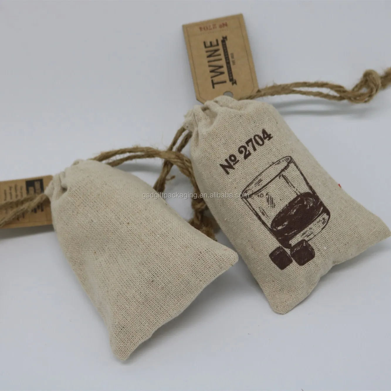 Wholesale  Natural Small Drawstring Gift Linen Bag With Custom Logo and Tag  .jpg