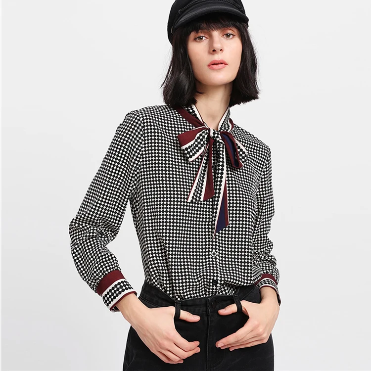 polka dot collar shirt