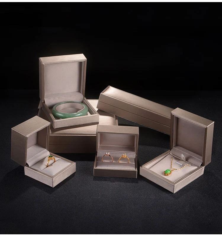 Custom Luxury PU Leather Jewelry Box Sets Jewelry Gift Ring Pendant Packaging