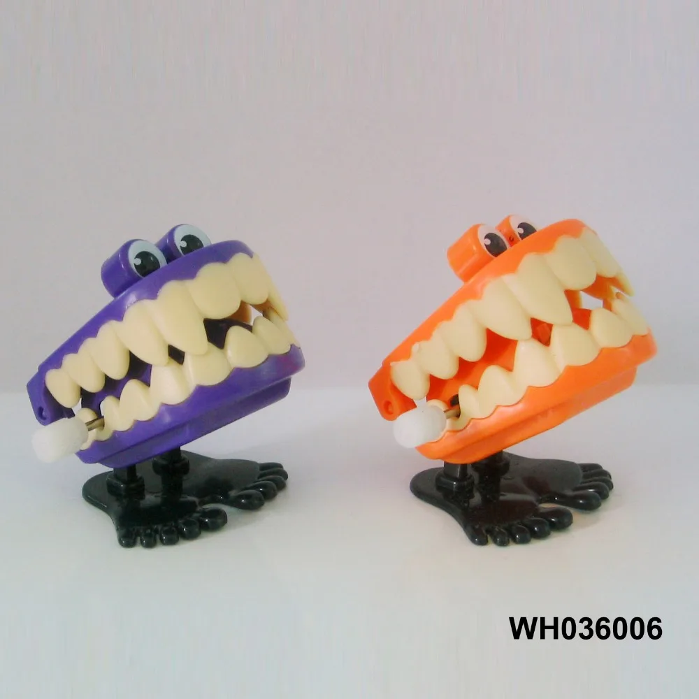Zombie-halloween-teeth-wind-up-toy.jpg