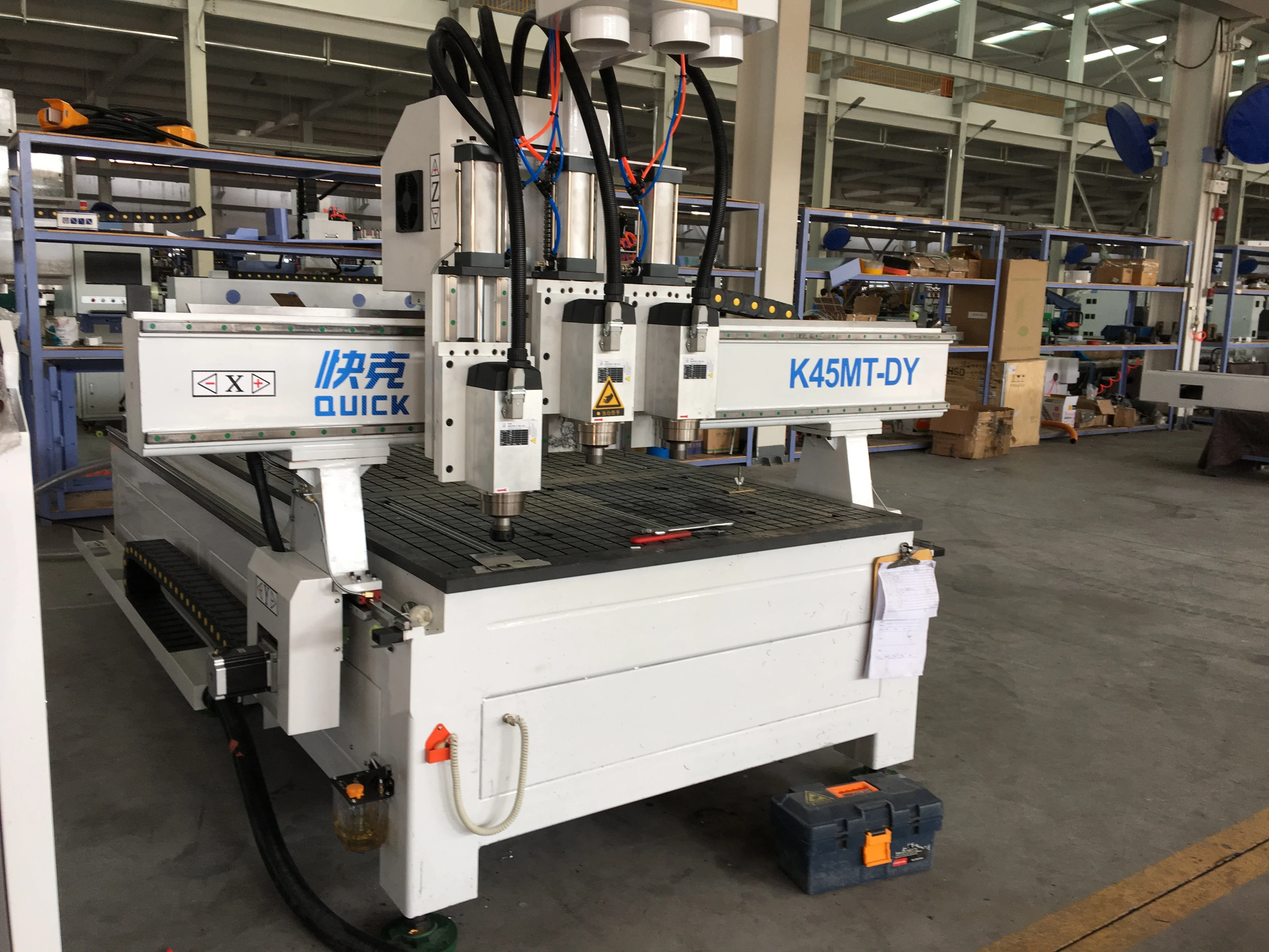 3 Spindles 1325 Cnc Router Multi Head Auto Tool Change Machine - Buy ...