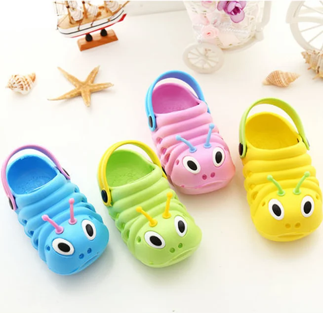 Slippers (2).png