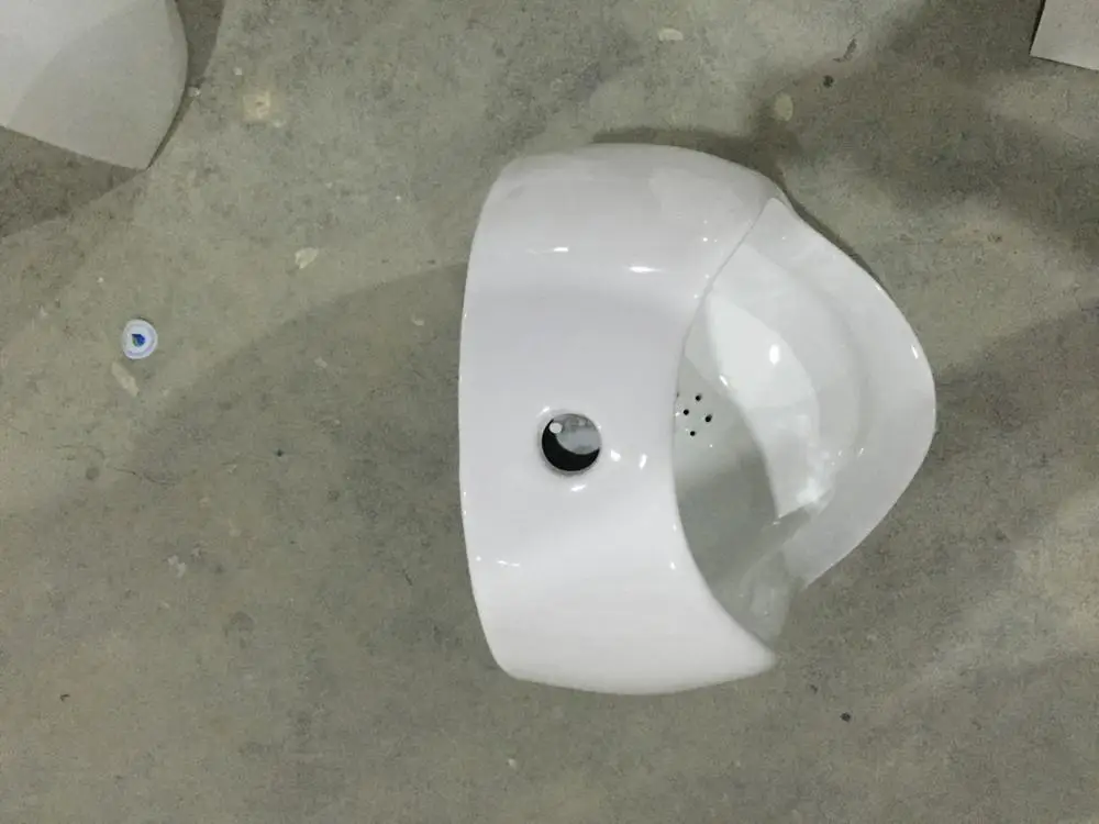 Material De Cerámica Montado En La Pared Urinario Para Niños Tamaño