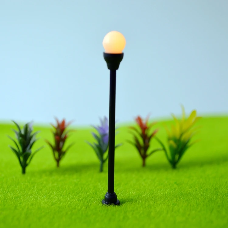 HO scale model street lights