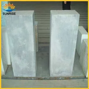 fused cast skid rail block 09