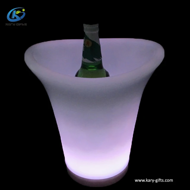 led vase.jpg