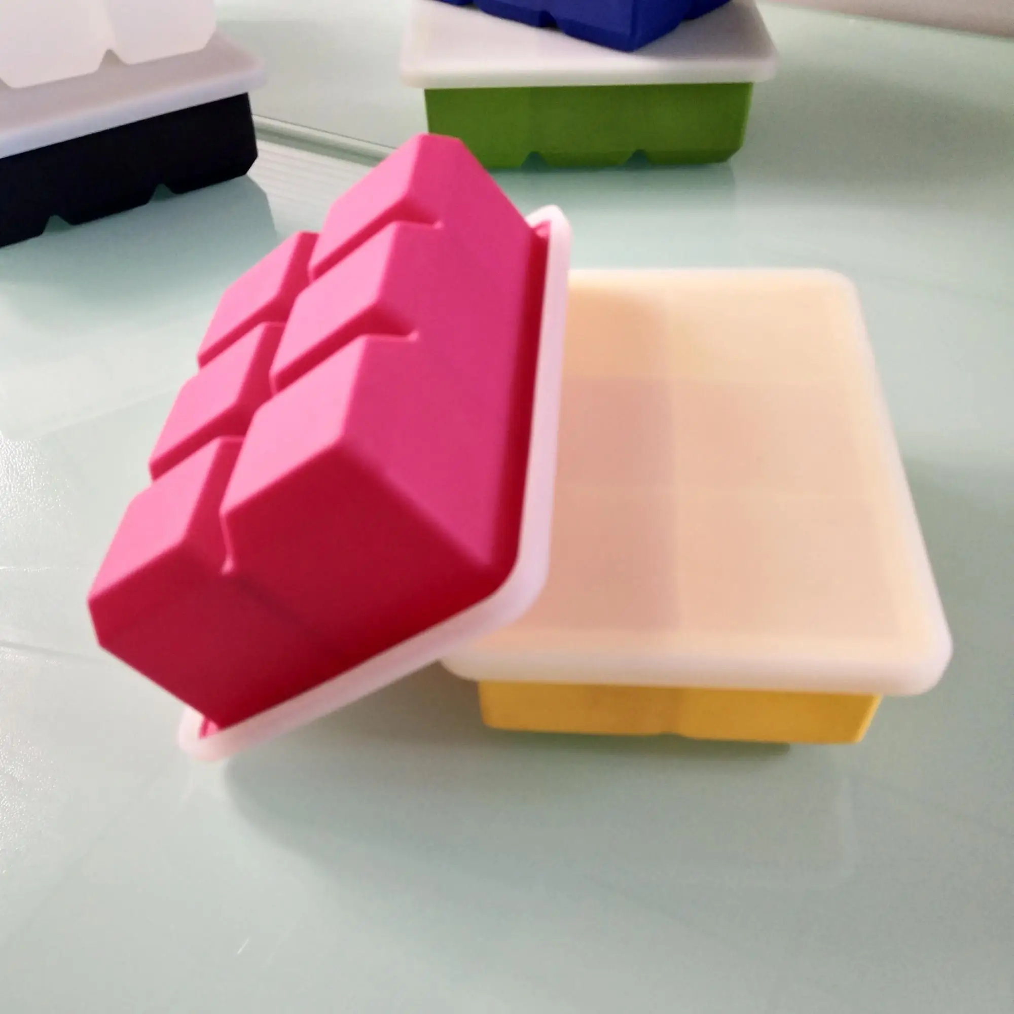 Hot Sale Silicone Custom 6 Holes Square Ice Cube Tray/ice Mold With Lid