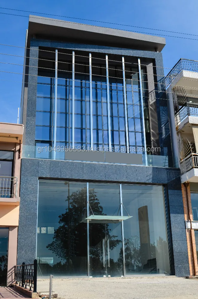 
Business property in a commercial area in Greece 
