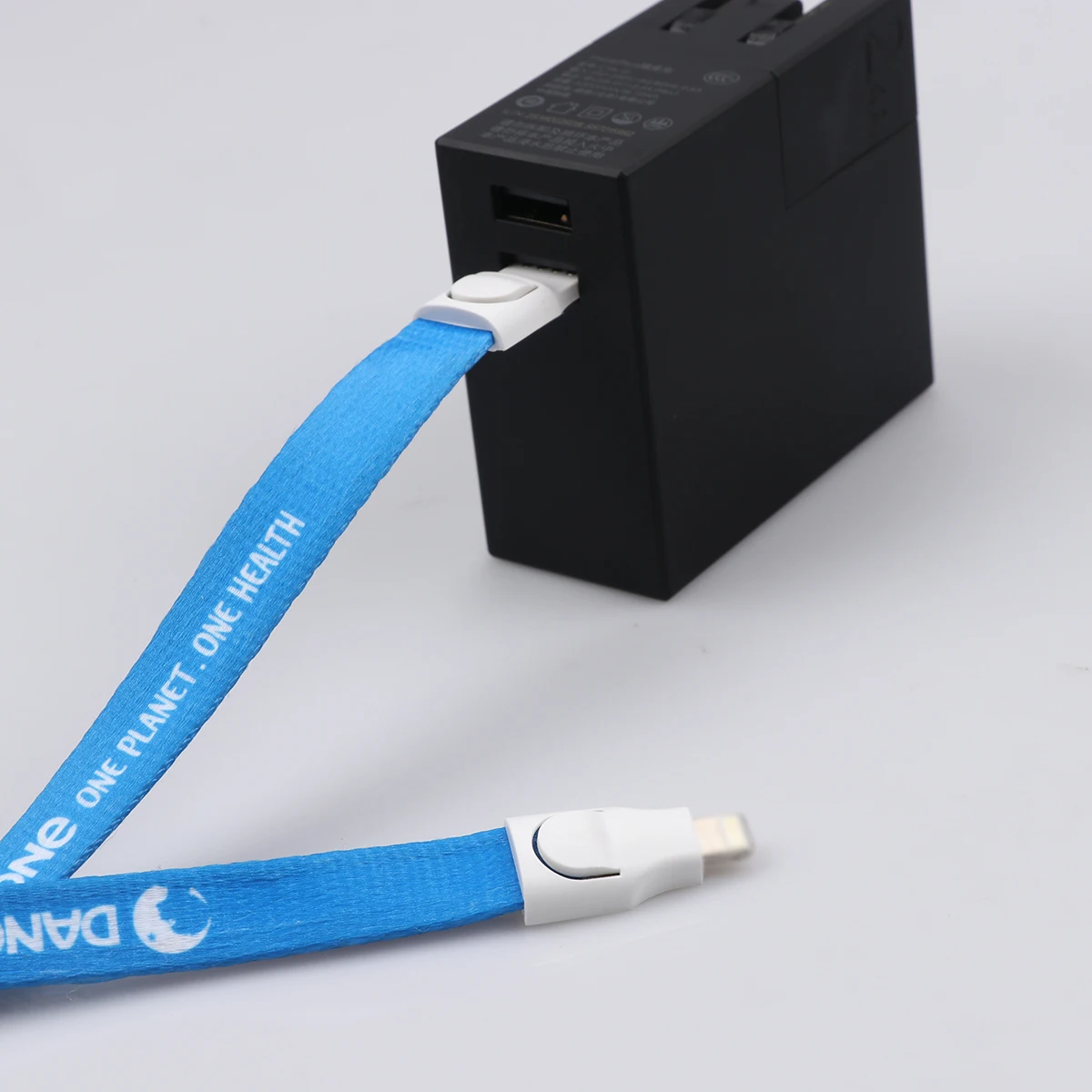 Promotional Micro To Usb Charge And Sync Lanyard 2 In1 Usb Cable